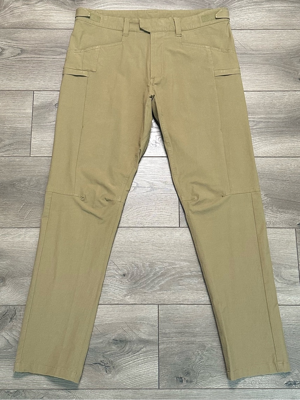 Ten Thousand 30” Tactical Utility Adjustable Slim Fit Pants Khaki Size 34/35